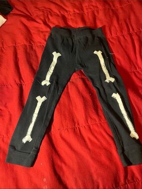 GAP Black Leggings with White Bone Prints